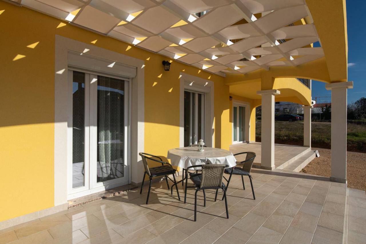 Anika* Brand New And Close To Appartement Punat