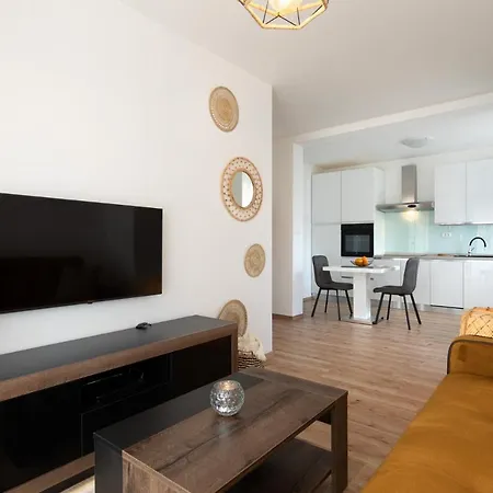 Apartment Anika* Brand New And Close To Beach Punat Exterior photo
