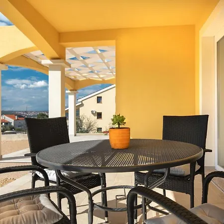 Apartment Anika* Brand New And Close To Beach Punat Exterior photo